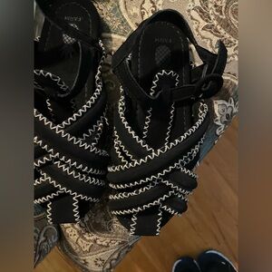 Farm Rio Black Zigzag Sandal